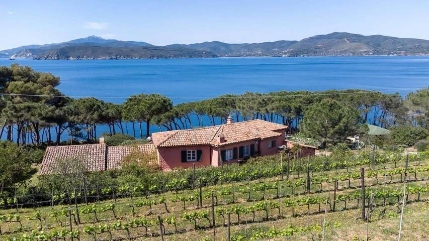 Villa per 12 persone, con Giardino e Piscina a Morcone (Capoliveri)
