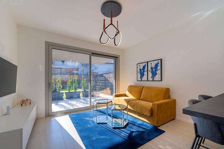 Appartamento per 2 persone, con Terrazza e Idromassaggio nonché Giardino e Panorama a Cremona