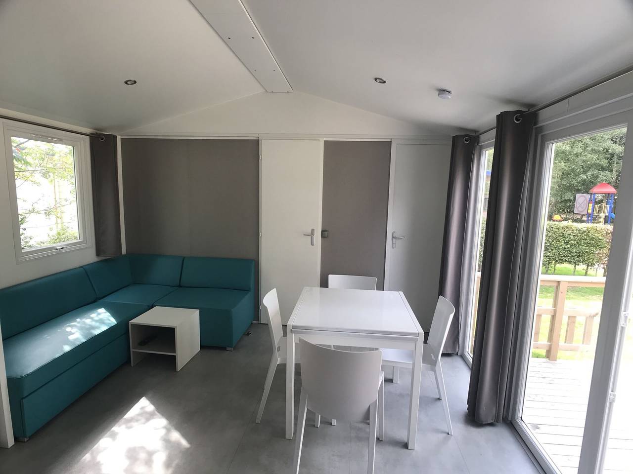 Chalet in Groningen mit großer Veranda in Nationalpark De Alde Feanen