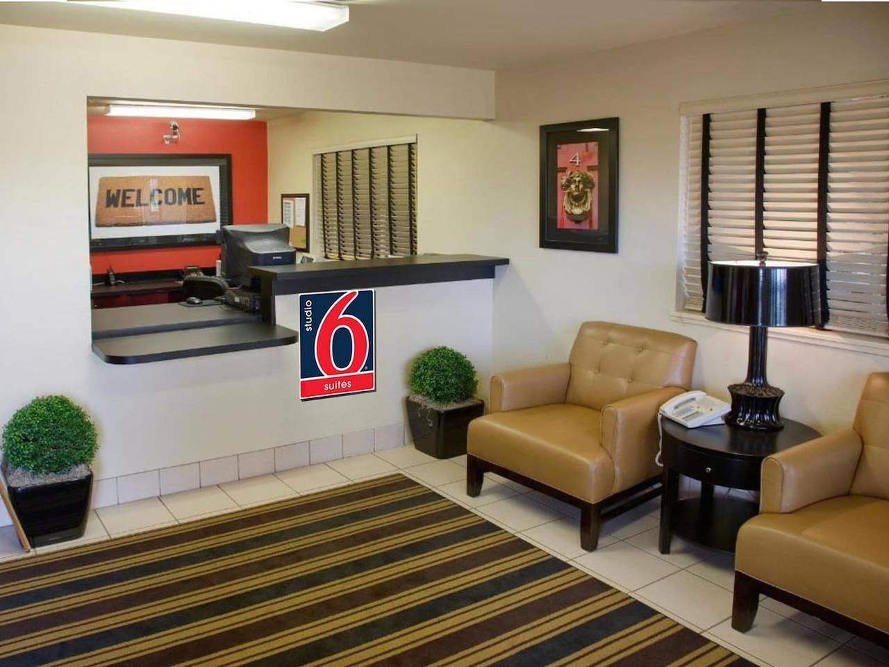 Entire apartment, 1 Queen Bed | Ada/Ri Shower/Non-Smoking/Kitchen in Maryland