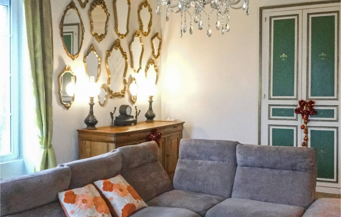 180sqm Apartment: Pool, Garden, Parking, Internet - Loge-Fougereuse, La Vendée in Loge-Fougereuse, Fontenay-le-Comte