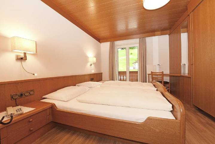 Chambre d’hôte pour 2 personnes, avec jardin et terrasse à St. Ulrich in Gröden - 3