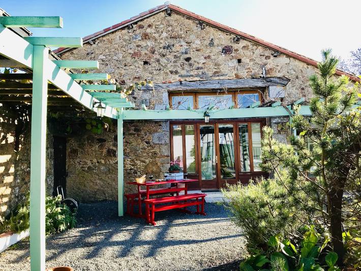 Gîte pour 4 personnes, avec sauna et piscine, adapté aux familles