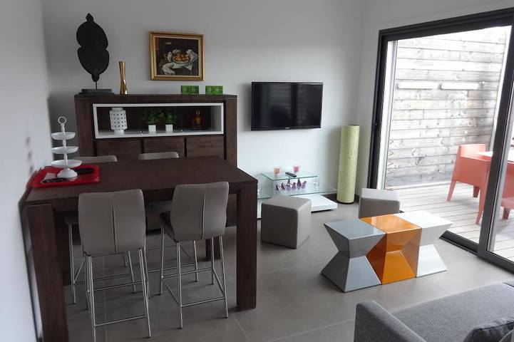 Gîte pour 4 personnes, avec piscine et terrasse dans Port De Porto Vecchio