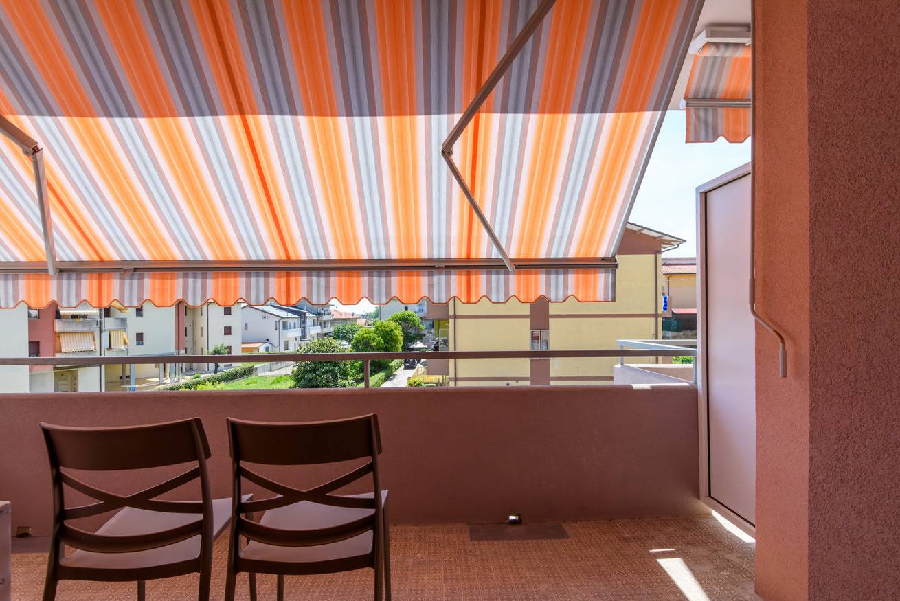 Ganze Wohnung, Ferienwohnung für 2 Personen mit Balkon/Terrasse in Marotta, Mondolfo und Umgebung