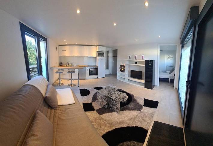 Gîte pour 4 personnes, avec terrasse à Arenthon