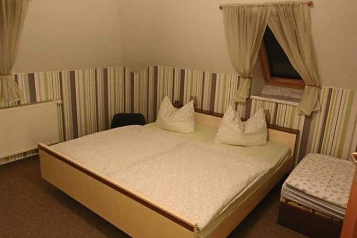 Ferienwohnung für 4 Personen, mit Terrasse und Pool in Zittau - 3