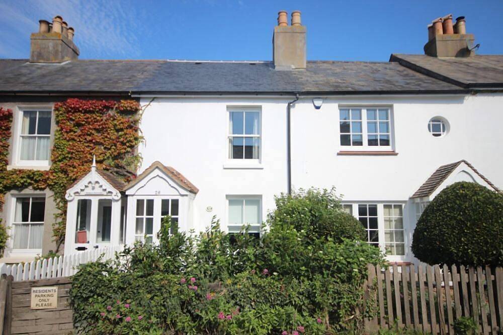 Idyllic fisherman's cottage on Kingsdown beach with lovely garden - Mary's Cottage in Kingsdown, Kent