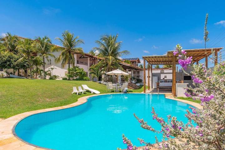 Casas e apartamentos de temporada para 13 pessoas, com balcão e jardim em Aquiraz