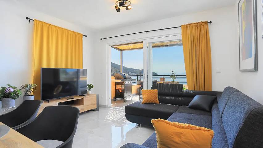 Ferienwohnung für 8 Personen, mit Terrasse an der Makarska Riviera - 2