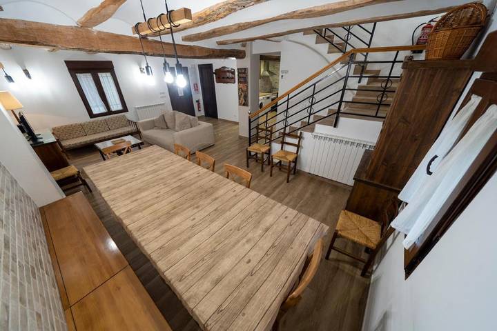 Casa rural para 17 personas, con jardín y piscina en Provincia de Teruel - 4