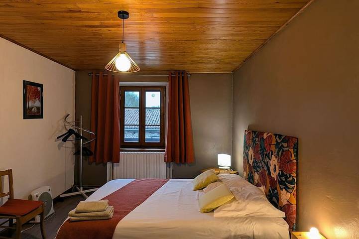Gîte pour 6 personnes à Bellevue-la-Montagne - 3
