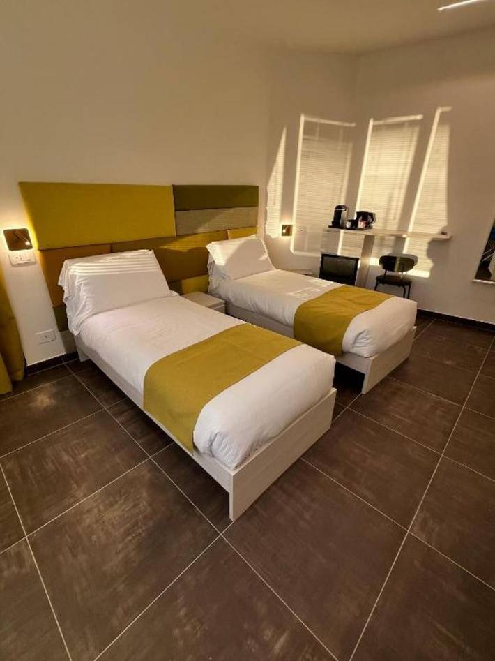 'Joyfül Accomodation Camera 1' mit Wi-Fi und Klimaanlage in Bagni Castelletto beach, Finale Ligure Gemeinde