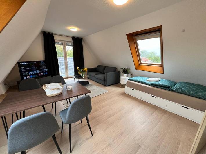 Ferienwohnung für 2 Personen, mit Balkon und Terrasse sowie Garten und Ausblick in Lippstadt