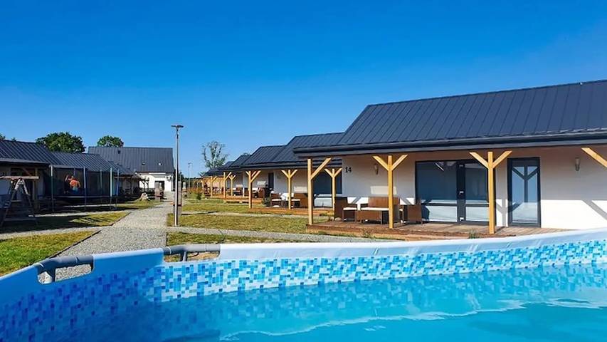 Ferienhaus für 6 Personen, mit Garten und Pool, mit Haustier