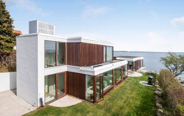 Gîte pour 8 personnes, avec terrasse et jardin, adapté aux familles dans Elseneur