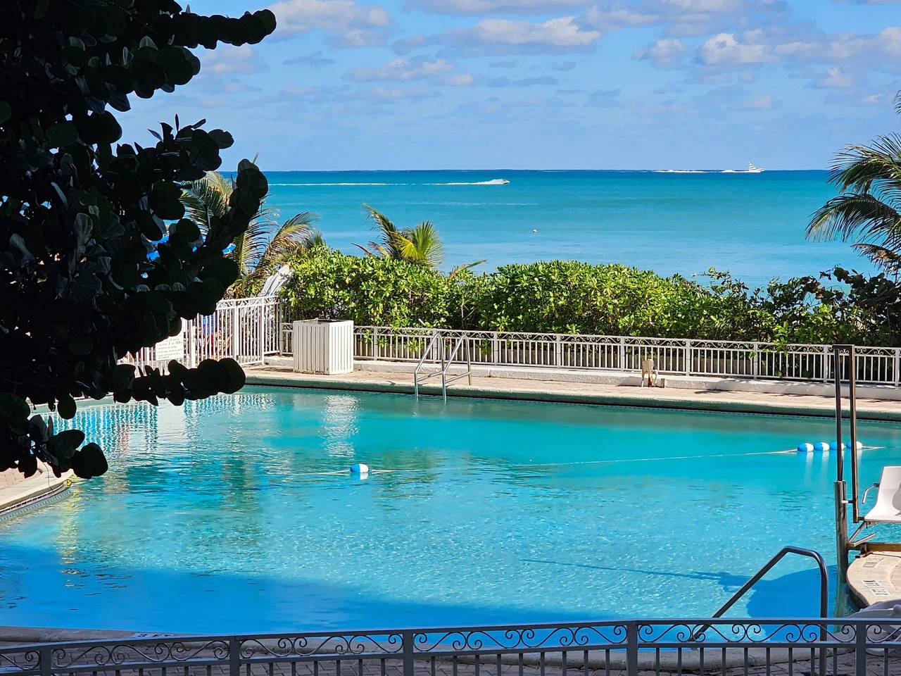 Apartamento entero, Charmante Eigentumswohnung mit 2 Schlafzimmern im Ocean Manor Resort in Fort Lauderdale, Broward County