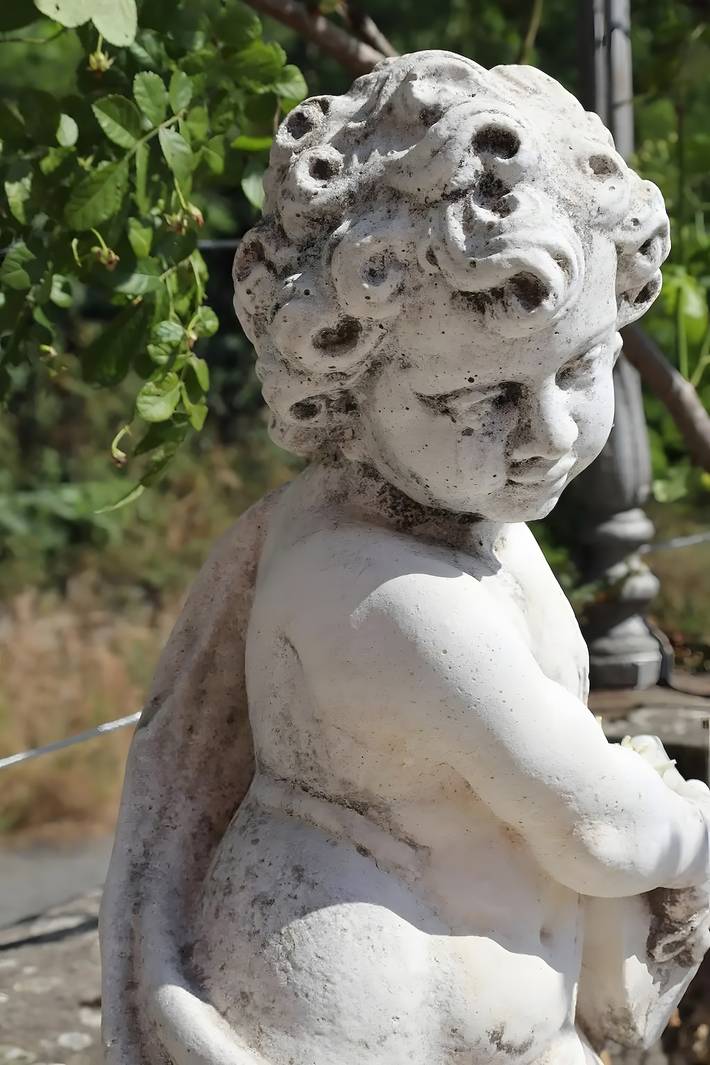 Entire apartment, Room 'Palazzo Degli Angeli Queen' with Wi-Fi and Air Conditioning in Fivizzano, Massa-Carrara