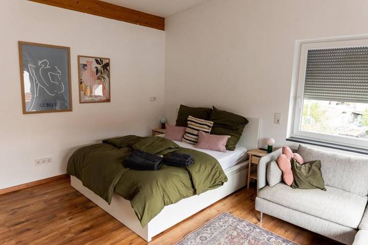 Ferienwohnung für 4 Personen, mit Balkon und Terrasse in Walsheim