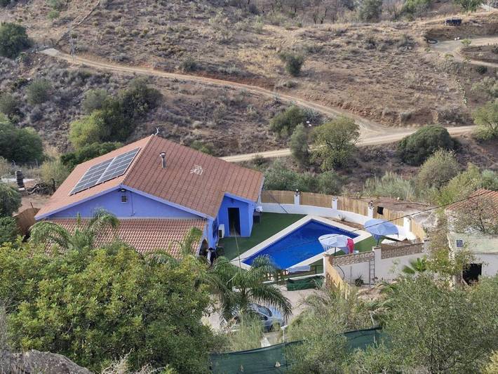 Chalet pour 14 personnes, avec vue ainsi que jardin et piscine à Malaga - 2