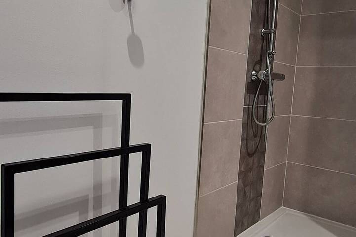 Location de vacances pour 4 personnes, avec jardin et terrasse à Cardet - 4