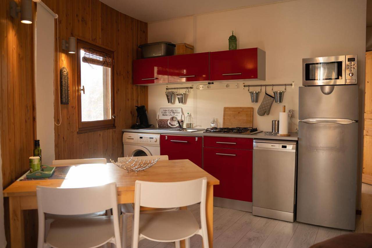 Chalet dans plusieurs hectares de nature in Barjols, Région de Brignoles