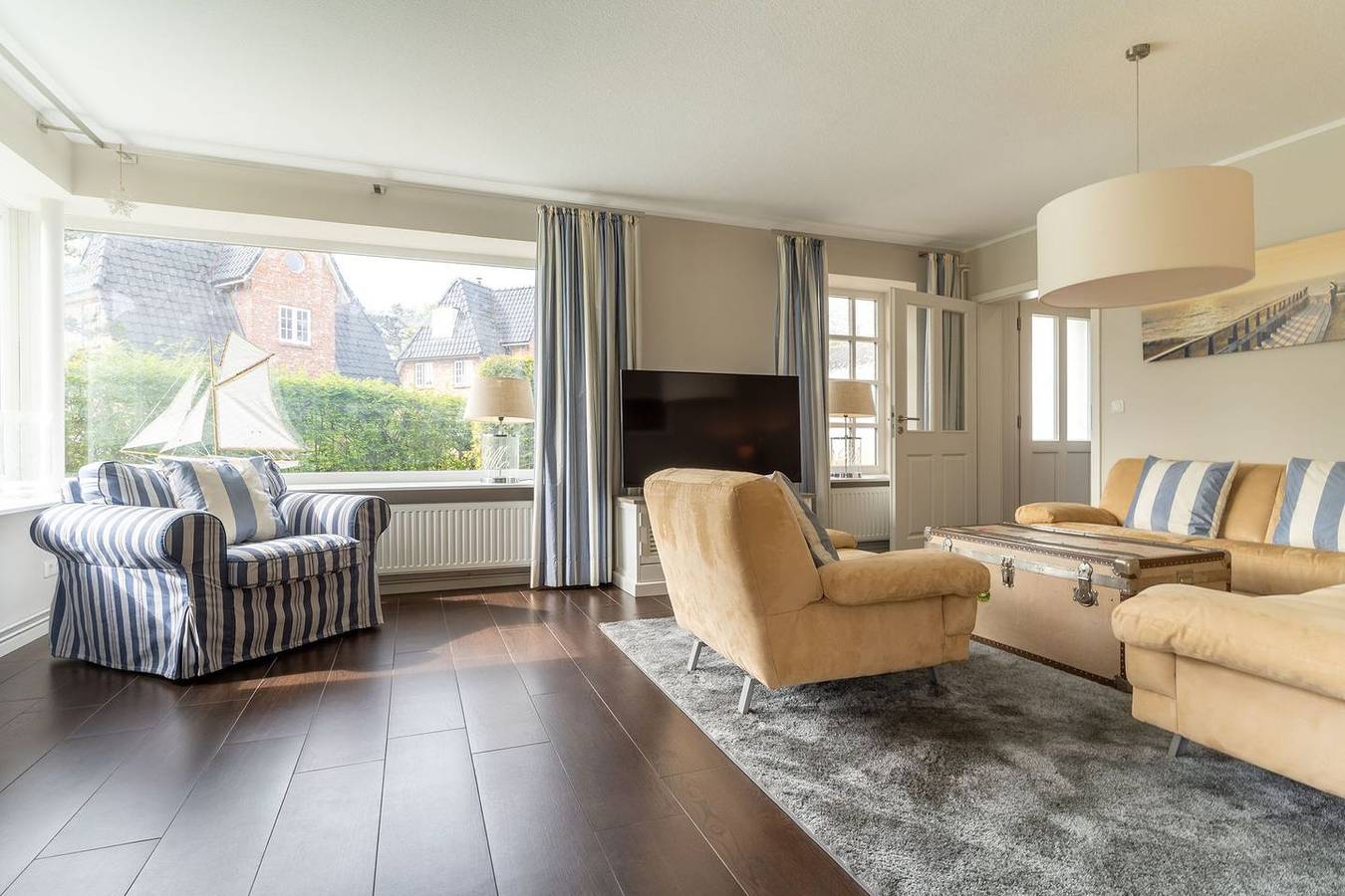 Das weiße Haus - Großzügiges Einzelhaus mit schönem Garten in Top-Lage! in St. Peter-Bad, St. Peter-Ording