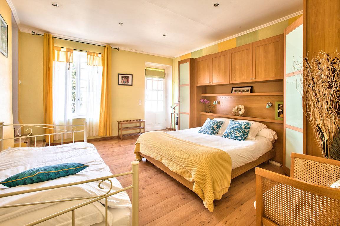Domaine de Tardais 10 à 15p,300m2, 5chambres, 3sdb,1salle de jeu in Senonches, Parc naturel régional du Perche