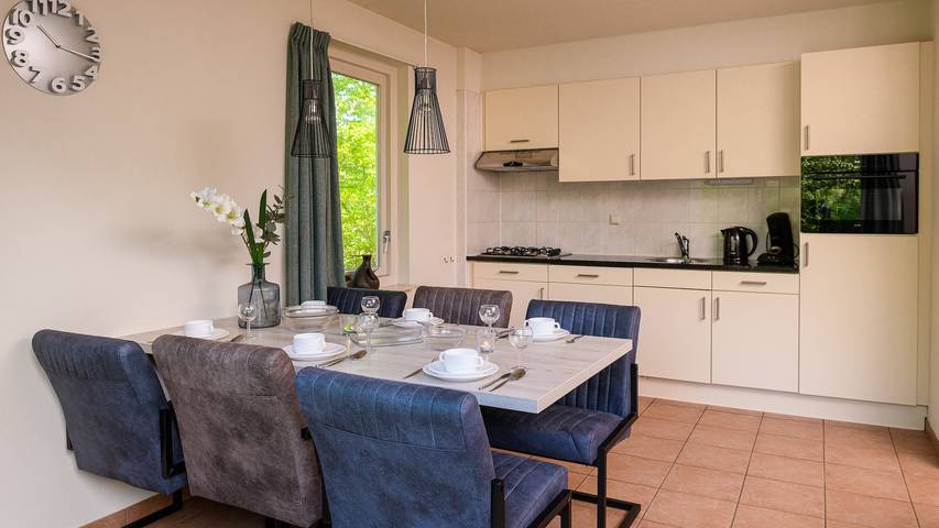 Bungalow für 6 Personen, mit Balkon/Terrasse und Terrasse in Drenthe - 4