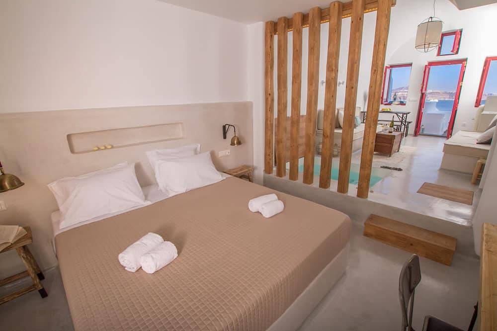 Hector Luxury Cave Oia Village Santorini in Ormos Ammoudiou, Oia