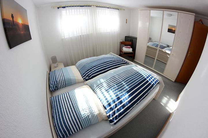 Ganze Wohnung, Ruhige und gemütliche Ferienwohnung in Calden in Calden, Landkreis Kassel
