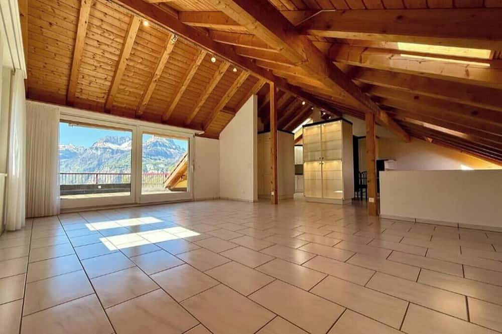 Appartement entier, 4Seasons | Morschach | Family Apartment | Mountain View in Morschach, Lac des Quatre-Cantons