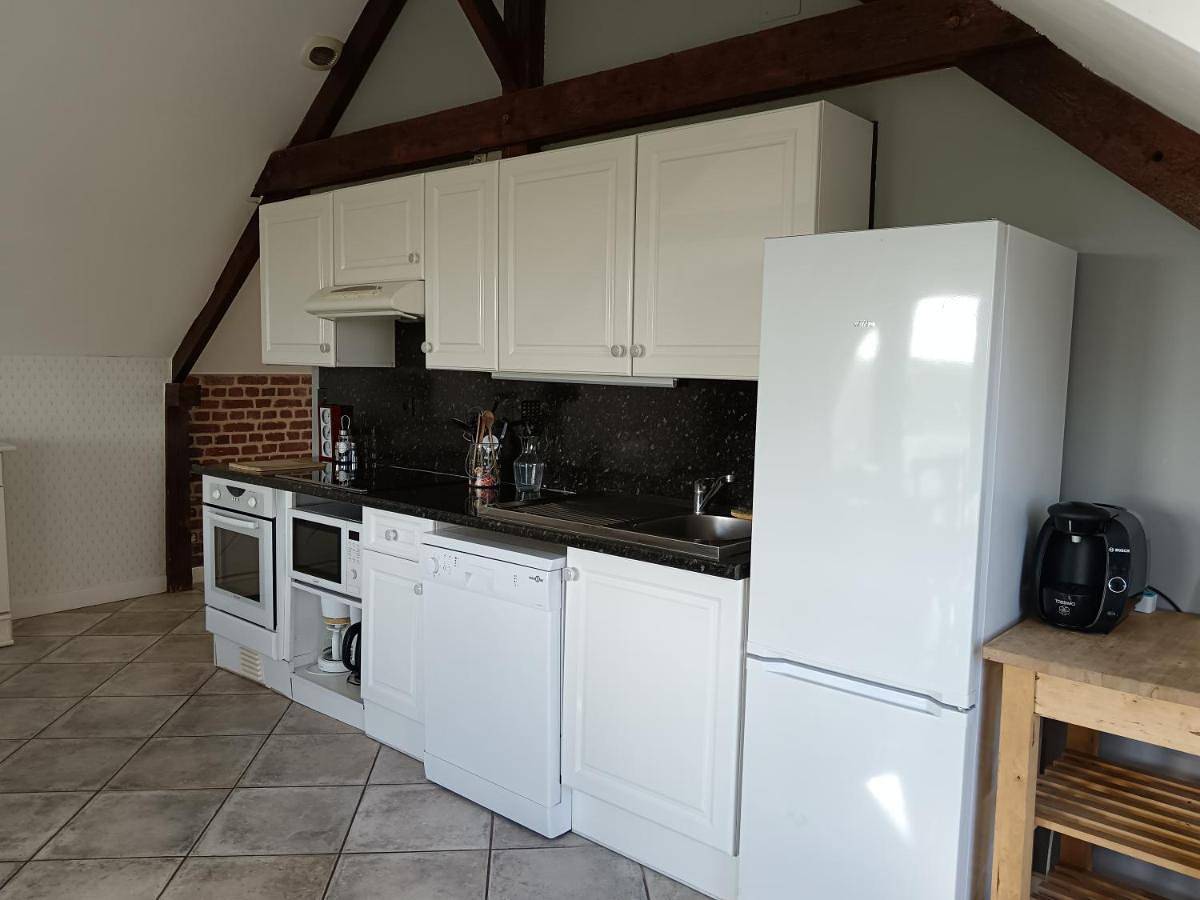 Two-Bedroom House in Camblain-l'Abbé, Région d'Arras