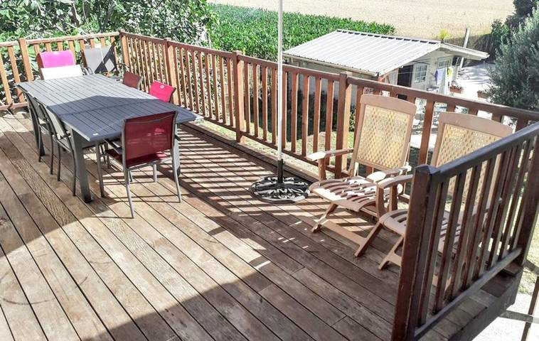 Location de vacances pour 16 personnes, avec piscine ainsi que jardin et terrasse à Chandolas - 2