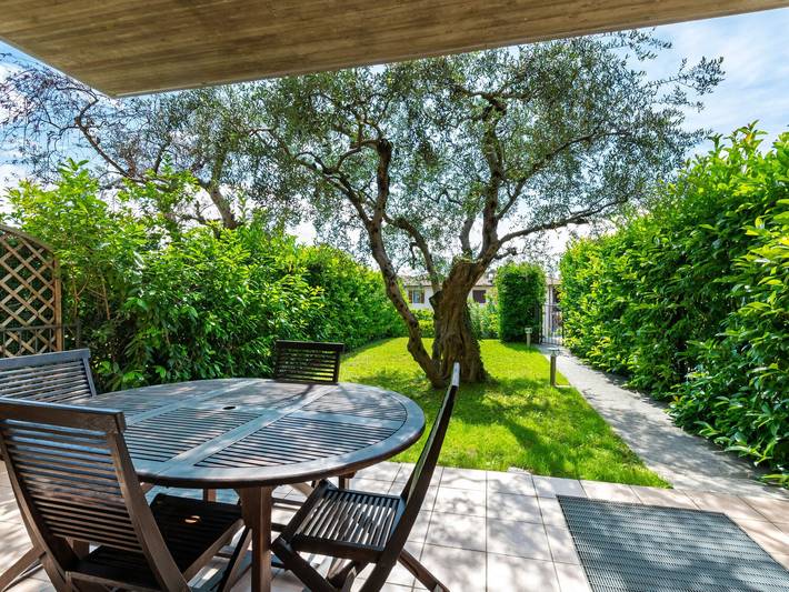 Casa a Bardolino con piscina e vista lago in Bardolino, Prealpi Gardesane