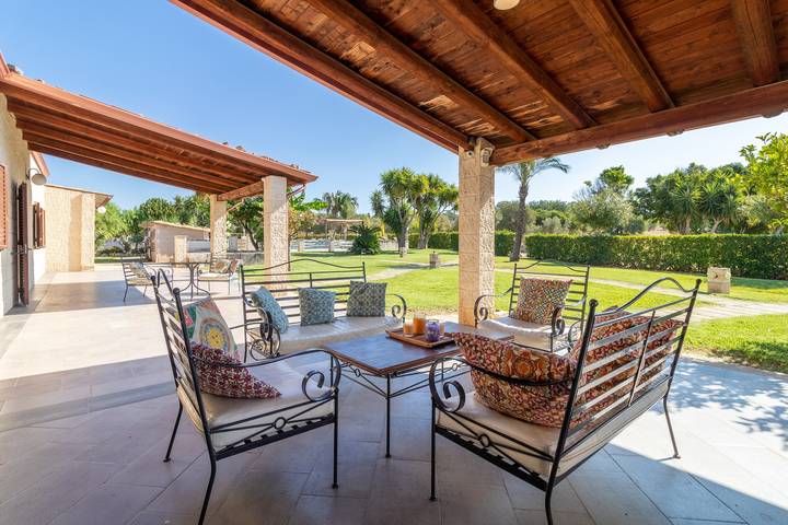 Villa 'Santa Croce' con piscina privata, Wi-Fi e aria condizionata in Santa Croce Camerina, Provincia di Ragusa