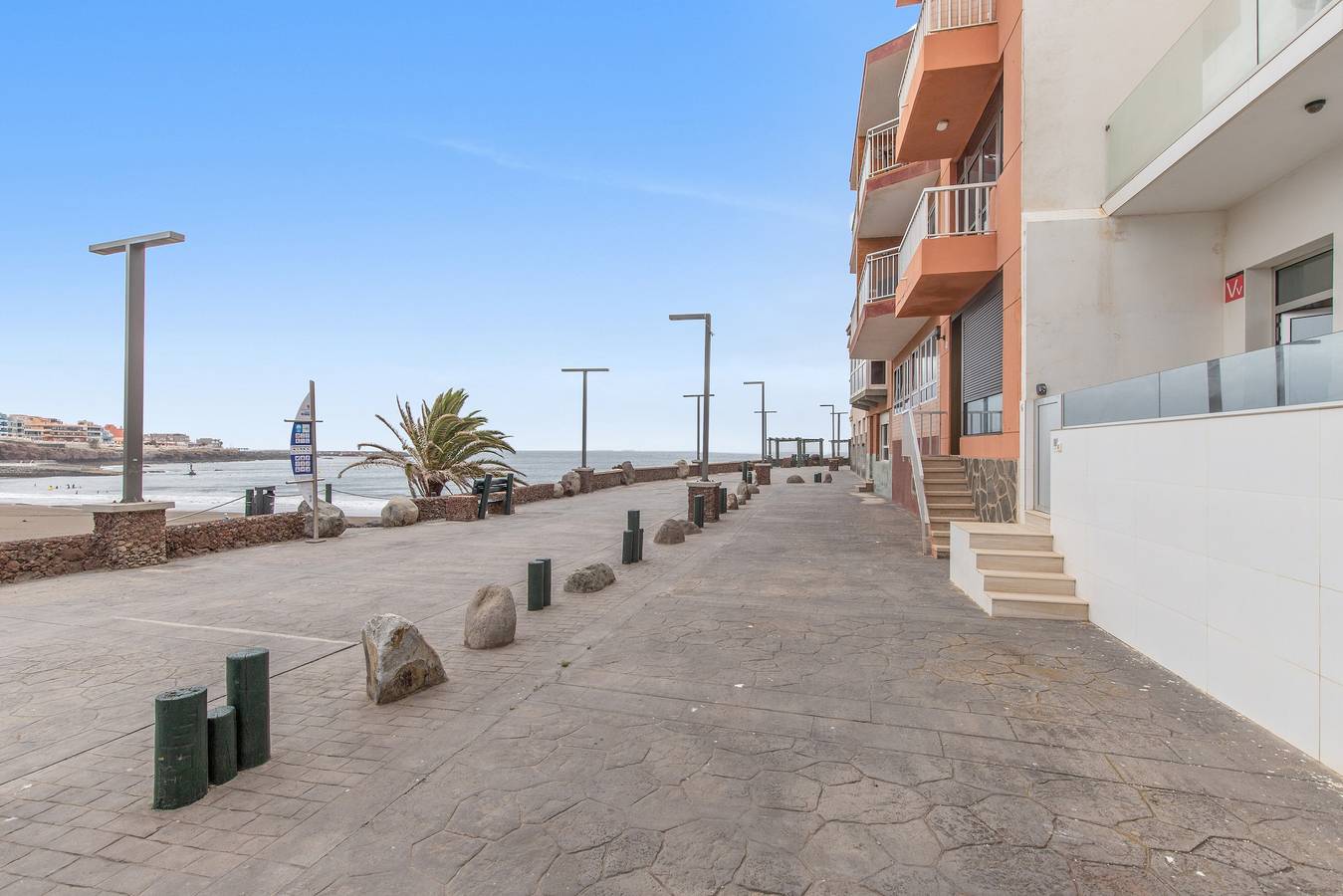 Apartamento entero, Vistasmelenara 1 by Canariapartment con vistas al mar, terraza privada y Wi-Fi in Melenara, Telde