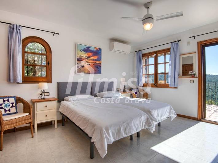 Ferienhaus für 7 Personen, mit Balkon/Terrasse und Meerblick sowie Garten und Pool in Calonge - 4