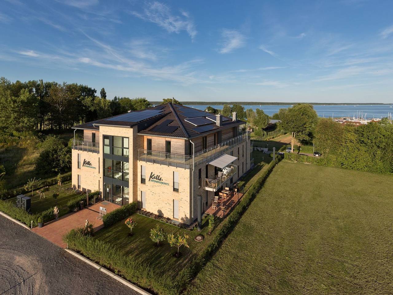 Ganze Ferienwohnung, Kells Appartements - Großes Meer in Klink, Müritz