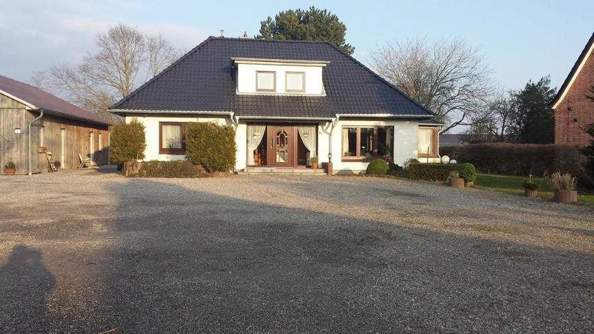 Ferienwohnung für 3 Personen, mit Terrasse und Garten