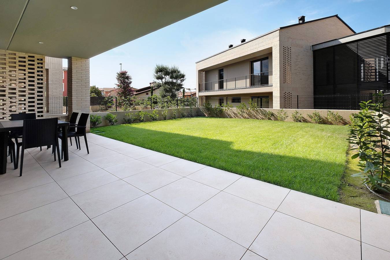 Holiday Rental for 4 People in Peschiera del Garda, Garda Mountains