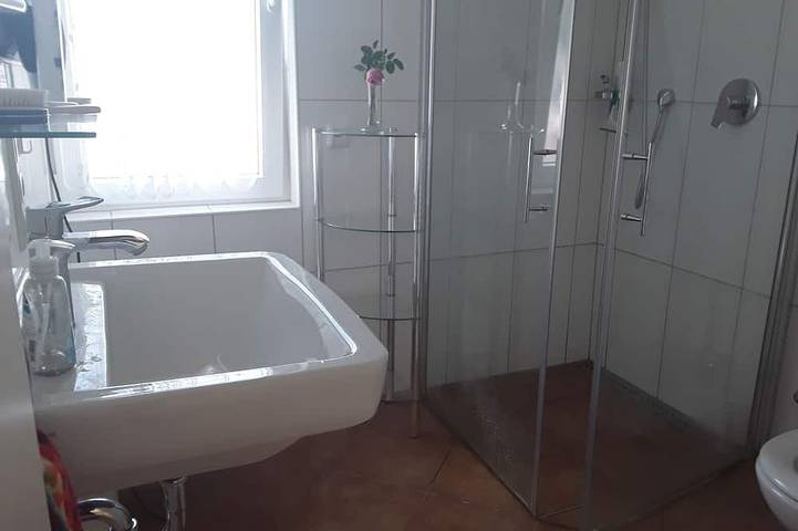 Ferienhaus für 2 Personen, mit Terrasse und Garten in Stralsund - 3