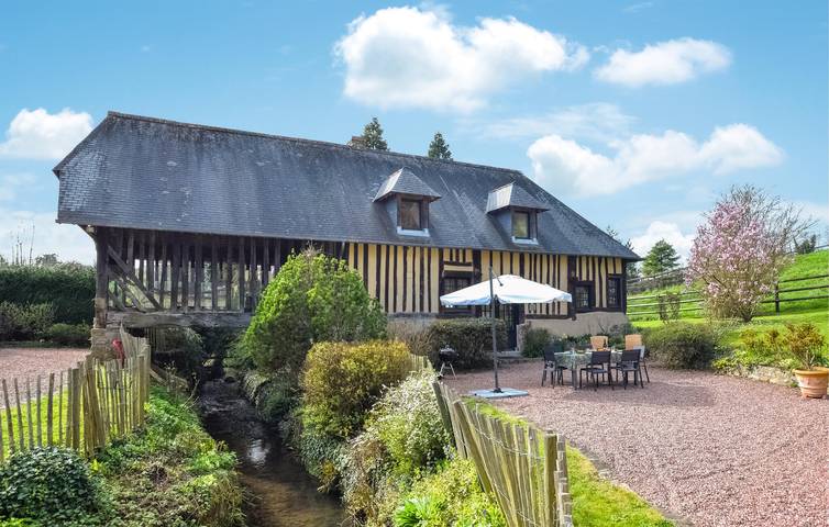 Location de vacances pour 6 personnes, avec terrasse ainsi que jardin et sauna dans Livarot-Pays-d'Auge - 2