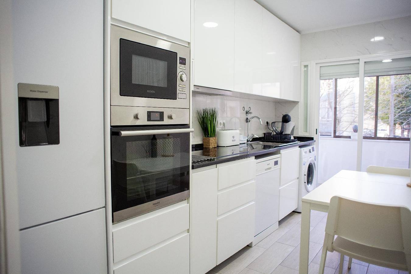 Ganze Ferienwohnung, Just4u Wohnung mit Ac in der Nähe von Lissabon und Strand in Almada, Halbinsel von Setúbal