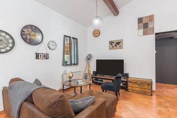 Maison De Vacances pour 4 Personnes dans Roussillon, Parc naturel régional du Luberon, Photo 1