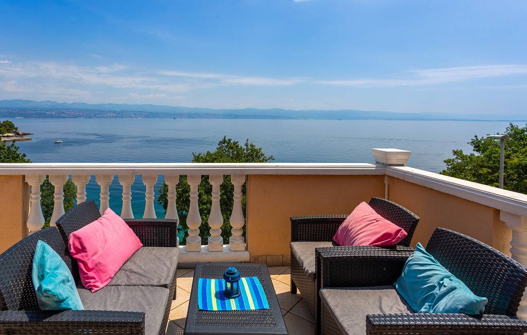 Vila Medea sea view by Villas Guide in Medveja, Opatija Riviera