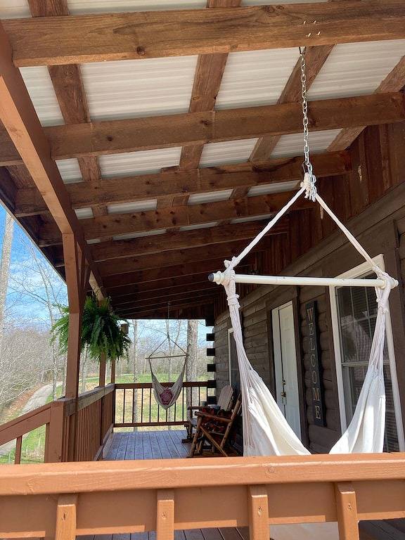 Secluded Cabin on 70 acres private land, ping pong table, Red River Gorge, Ky in Daniel Boone National Forest