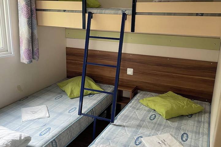 Location de vacances pour 5 personnes, avec jardin et piscine, animaux acceptés à Graissac - 3