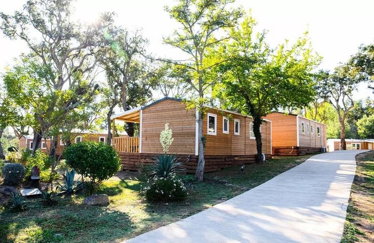 Wohnwagen für 4 Personen, mit Pool und Terrasse, mit Haustier auf Korsika - 3