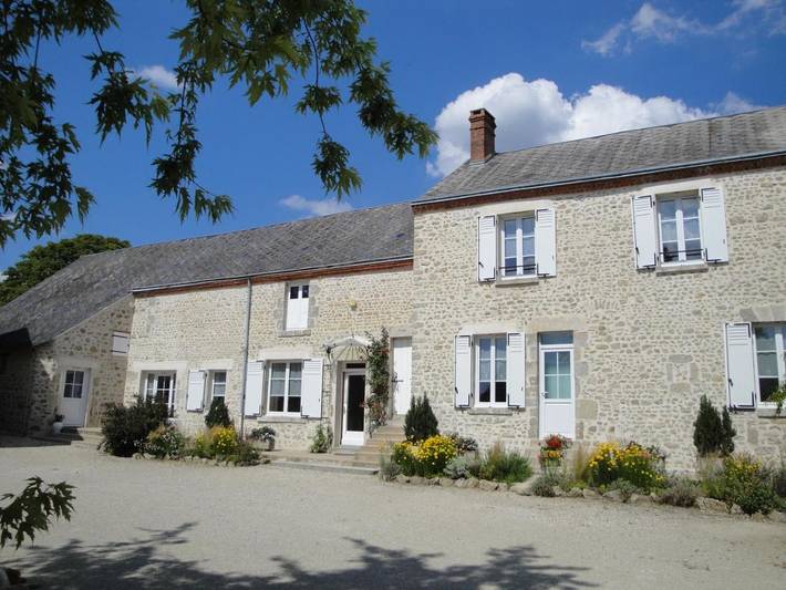 Chambre d’hôte pour 2 personnes, avec Terrasse et Vue à Loury